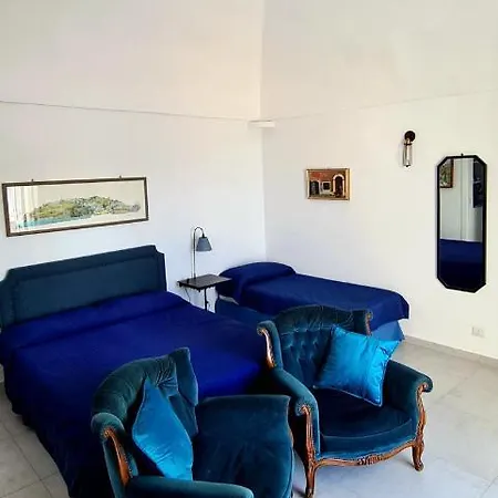 Immobiliare Turistcasa - Casa Corso Umberto 110 Apartment Ponza