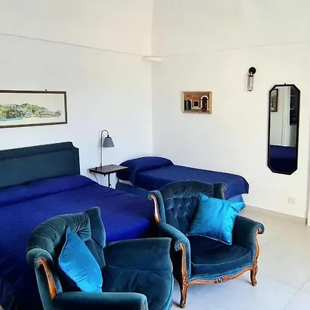 Immobiliare Turistcasa - Casa Corso Umberto 110 Apartment