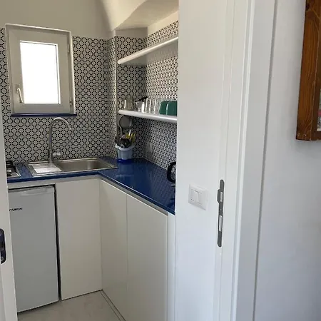 Immobiliare Turistcasa - Casa Corso Umberto 110 Ponza